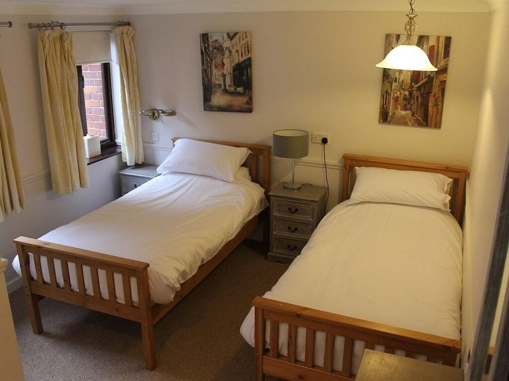 The Swan Motel, Gillingham بسلس المظهر الخارجي الصورة