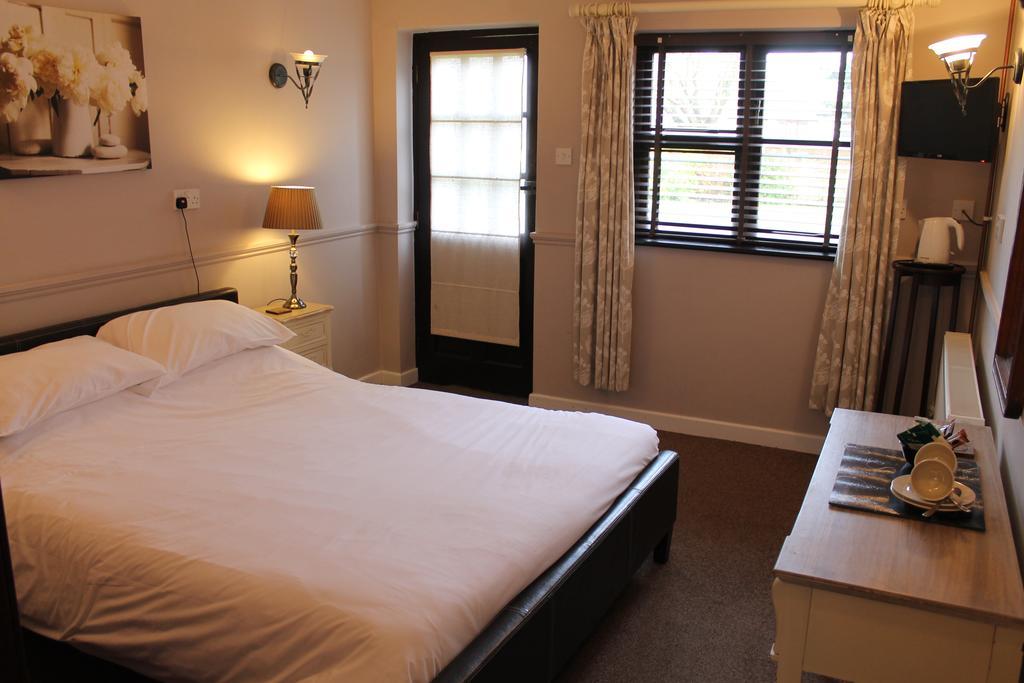 The Swan Motel, Gillingham بسلس الغرفة الصورة