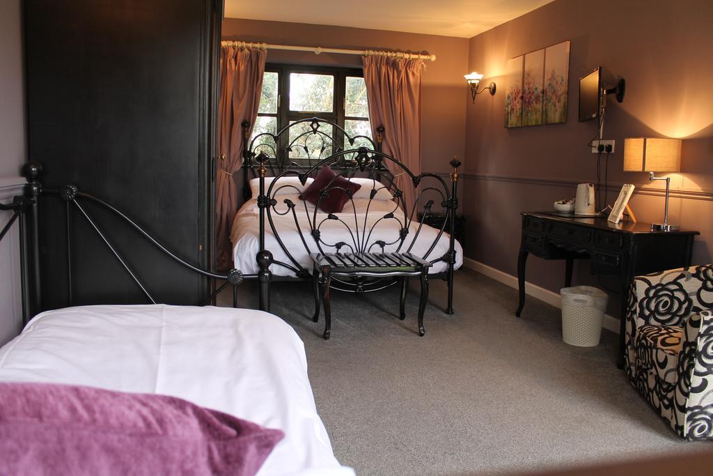 The Swan Motel, Gillingham بسلس الغرفة الصورة