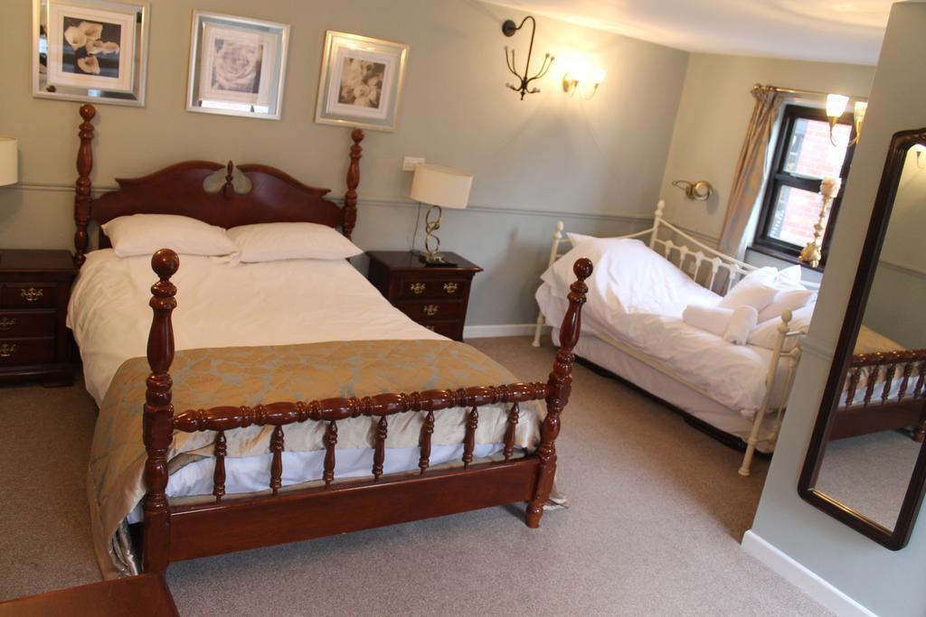 The Swan Motel, Gillingham بسلس الغرفة الصورة