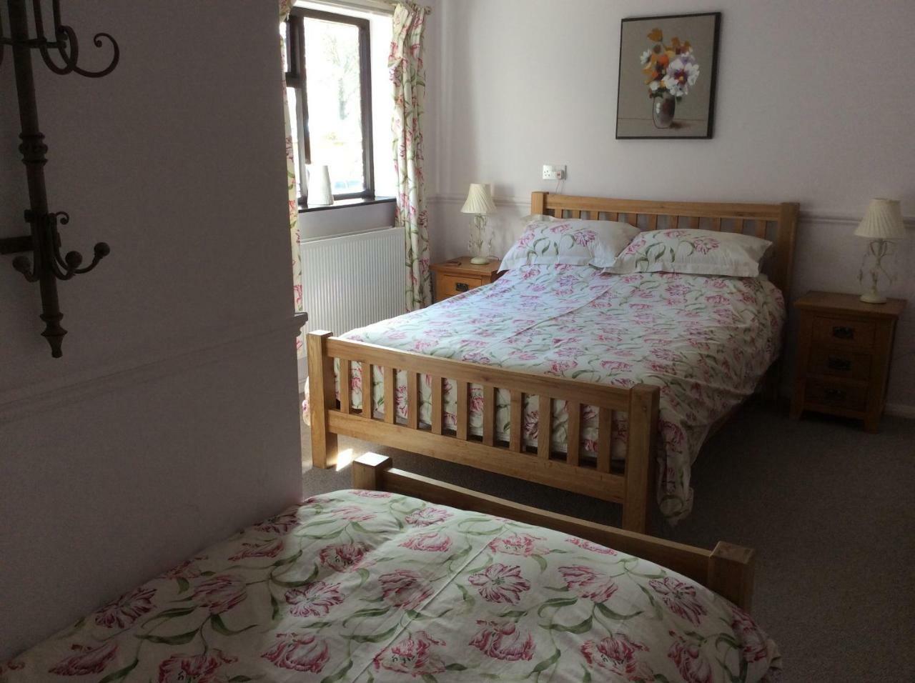 The Swan Motel, Gillingham بسلس الغرفة الصورة