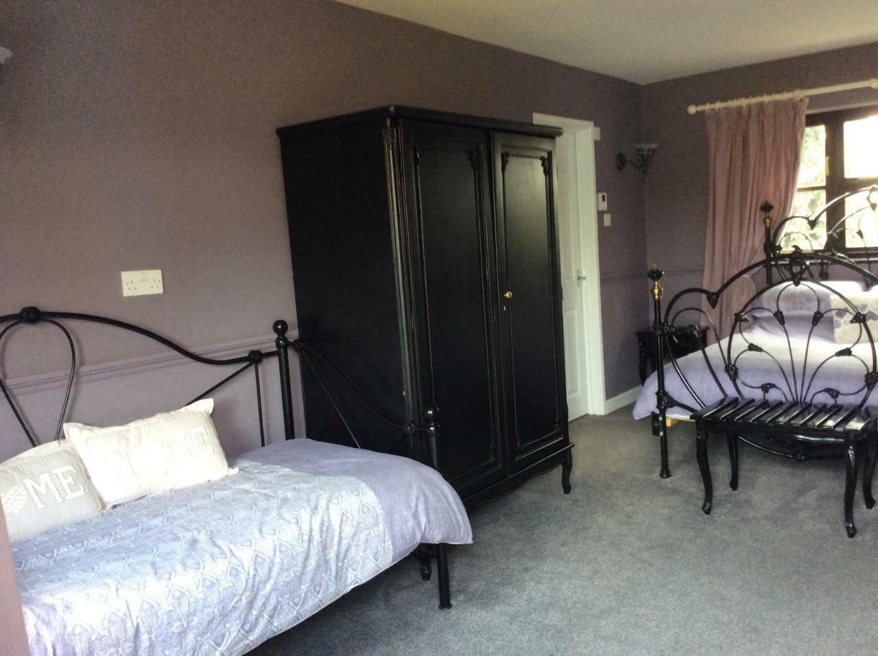 The Swan Motel, Gillingham بسلس الغرفة الصورة